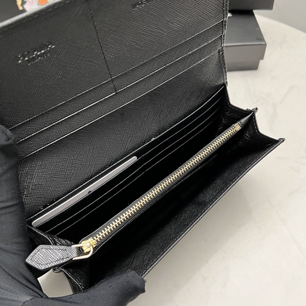 プラダ財布コピー素材ディテール